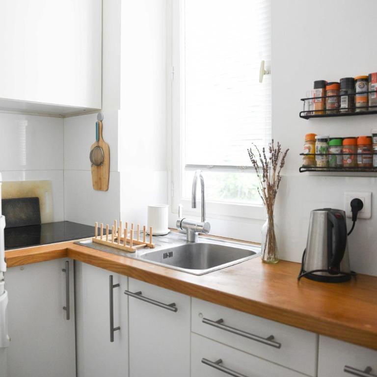 Bright 1 bedroom apartment - near park - Appartement - 6