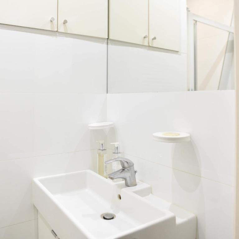 Bright 1 bedroom apartment - near park - Appartement - 10