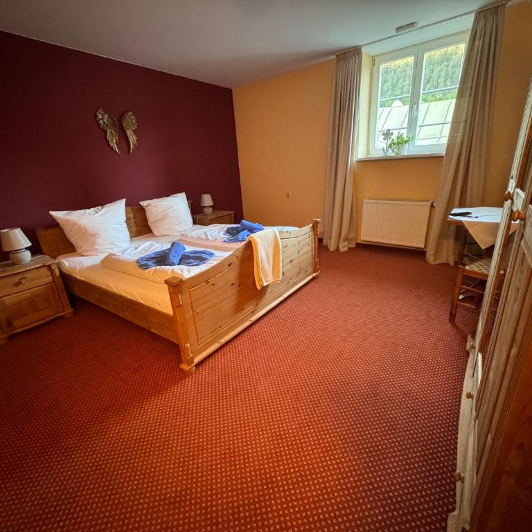 Werdenfelser Hof - Doppelzimmer mit Gemeinschaftsbad - 3