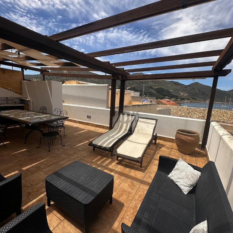 La Praia Favignana - Appartamento con 2 Camere da Letto, Terrazza e Vista Mare - 1