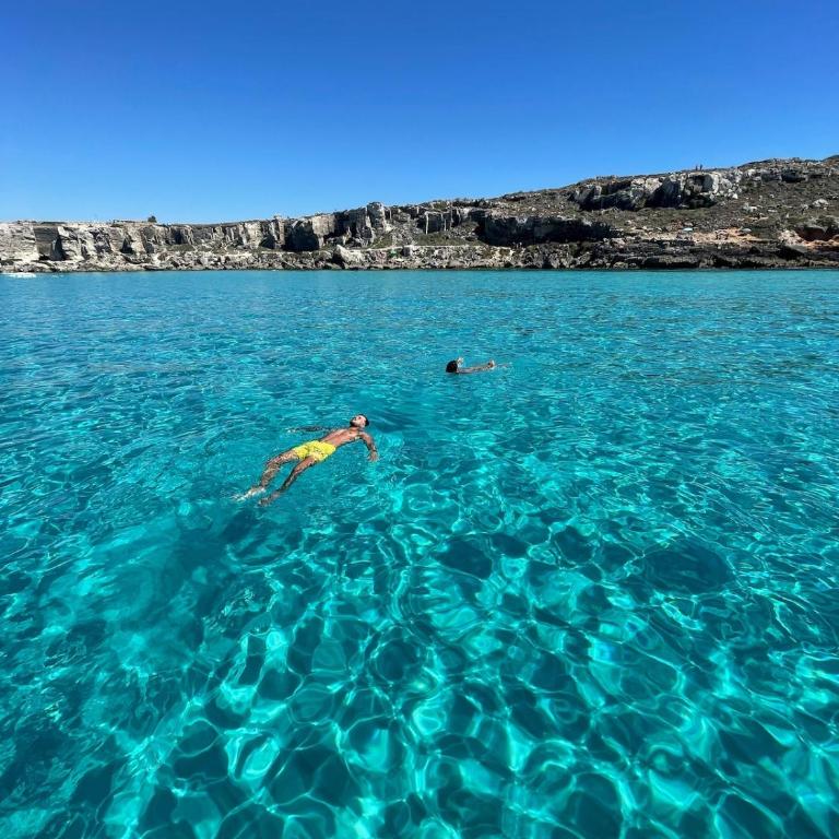 La Praia Favignana - Appartamento con 2 Camere da Letto, Terrazza e Vista Mare - 20