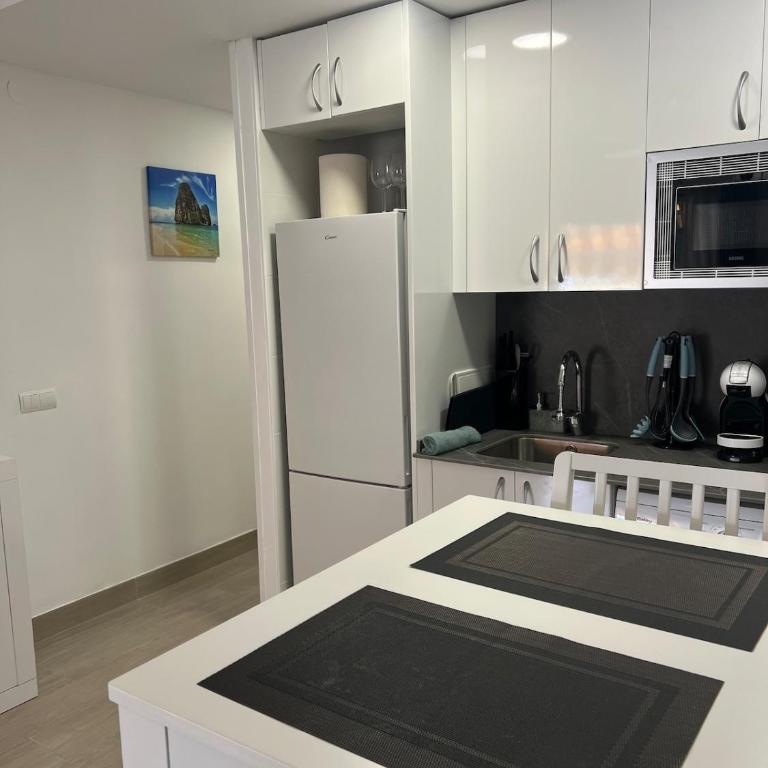 Morning Coffee by the Sea 1 BR Between Capellans and Llevant Beaches - Apartamento de 1 dormitorio - 8