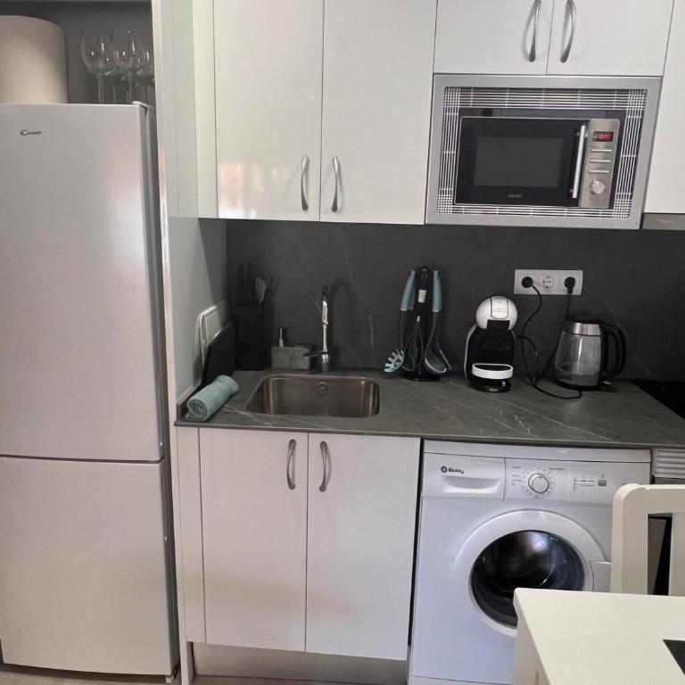 Morning Coffee by the Sea 1 BR Between Capellans and Llevant Beaches - Apartamento de 1 dormitorio - 9