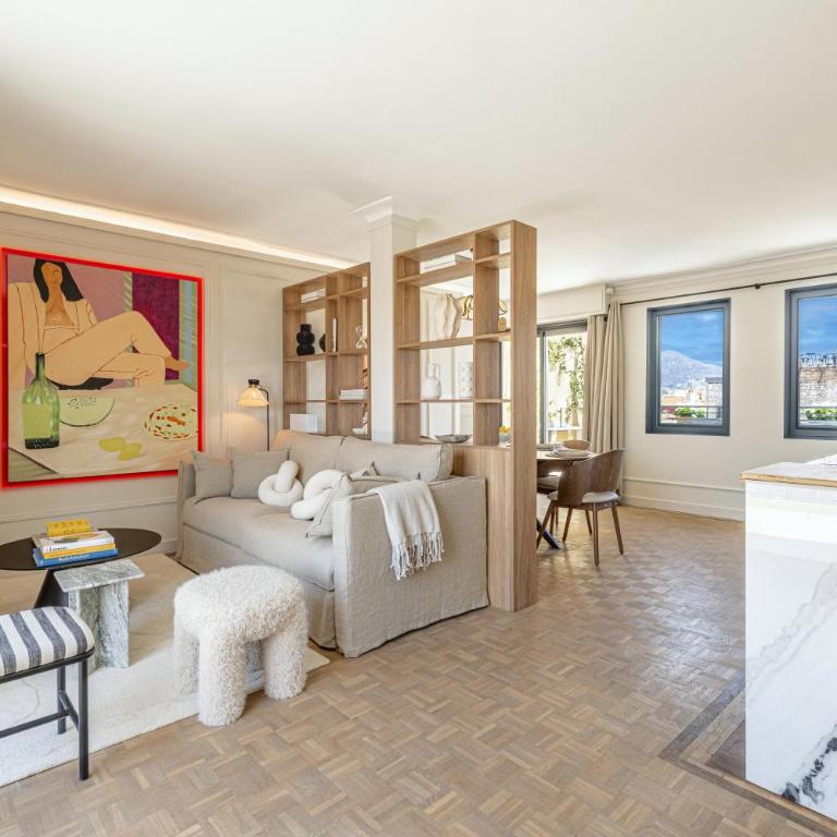Luxurious penthouse, 2 bedroom suites, 3 spacious terraces, gorgeous views of mountains and sea, - Appartement 2 Chambres - 7