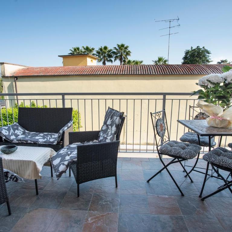 casetta giù al lago - Two-Bedroom Apartment - 59