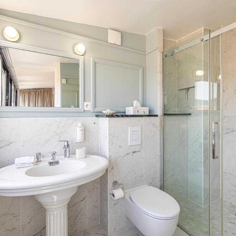 Luxurious penthouse, 2 bedroom suites, 3 spacious terraces, gorgeous views of mountains and sea, - Appartement 2 Chambres - 29