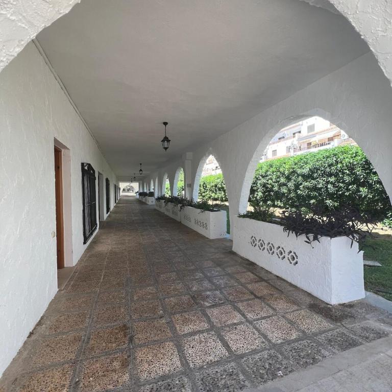 Apartamento con jardin individual y piscina - Apartamento de 2 dormitorios - 13