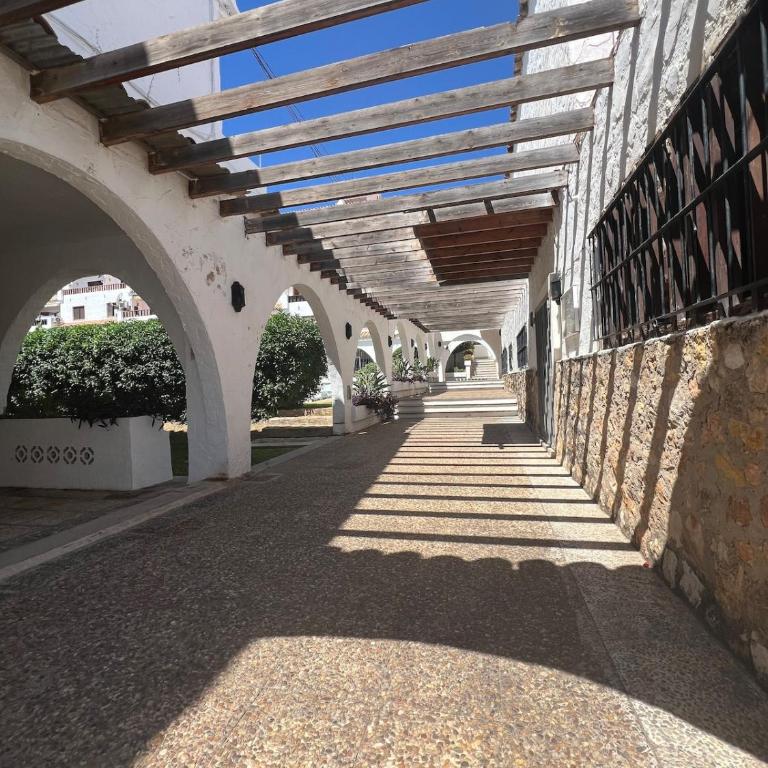 Apartamento con jardin individual y piscina - Apartamento de 2 dormitorios - 24