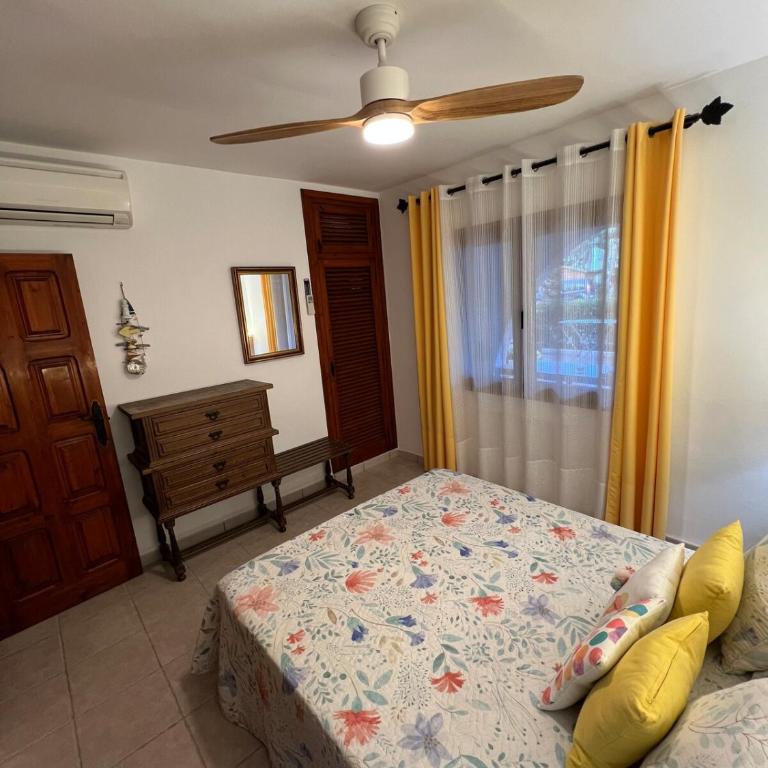 Apartamento con jardin individual y piscina - Apartamento de 2 dormitorios - 37