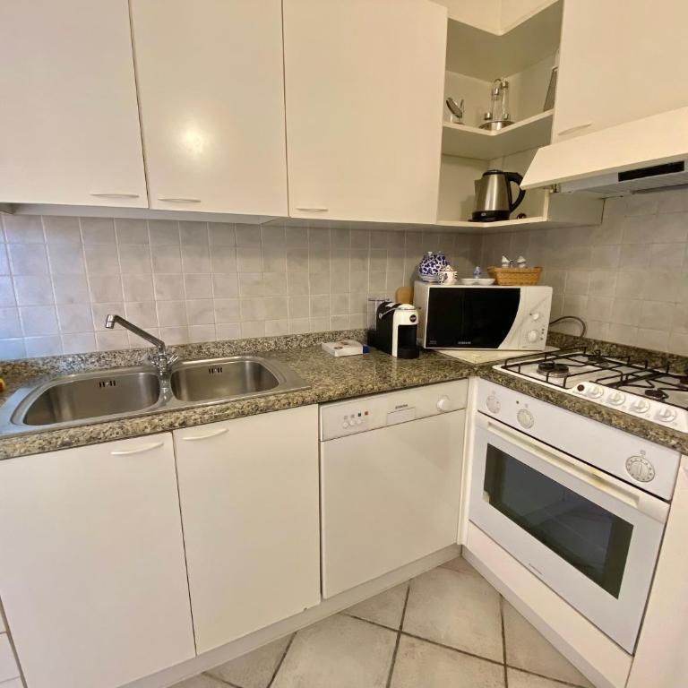 Luxury apartment Elicriso sea view with common swimming pool just 100 mt from the beach - Appartamento con 1 Camera da Letto - 11
