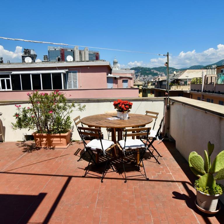 Classicosuitetetti Attico di charme con terrazza solarium privata, a pochi minuti dalla Fiera e dal mare - Appartamento con Terrazza - 17