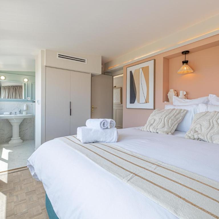 Luxurious penthouse, 2 bedroom suites, 3 spacious terraces, gorgeous views of mountains and sea, - Appartement 2 Chambres - 27