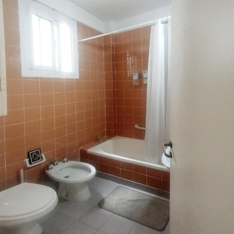 Abasto, 2 ambientes, departamento completo y práctico - Apartamento de 1 dormitorio - 25