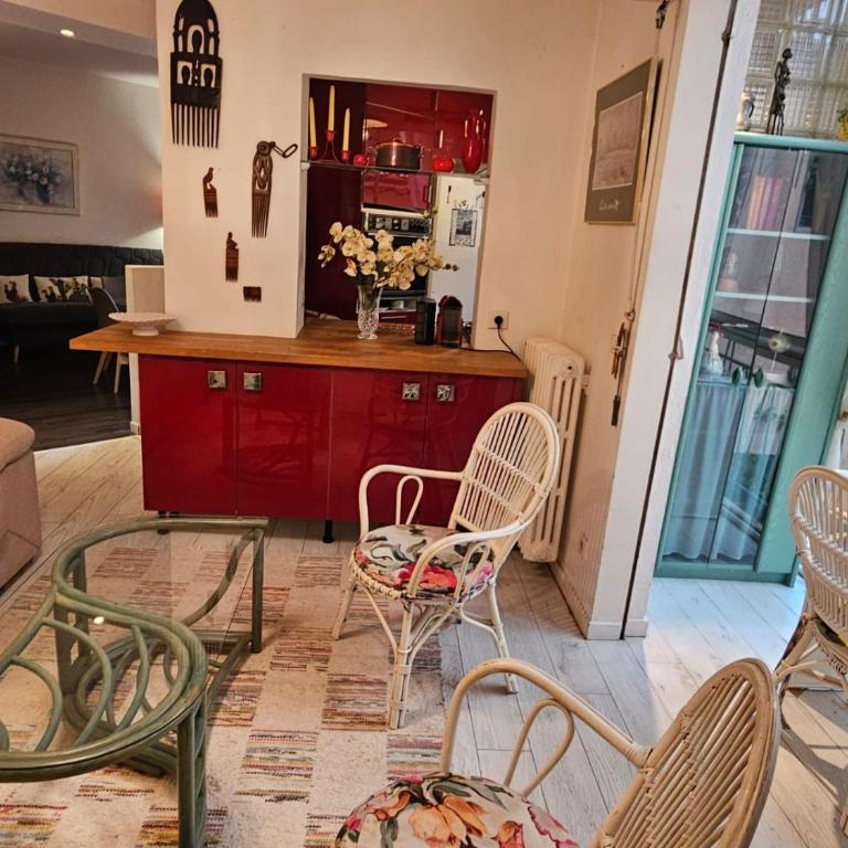 A 1 min de la plage! Bel appartement T4 avec petit jardin - Appartement 2 Chambres - 5