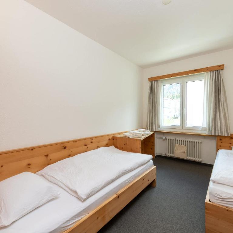 Cosy 3 bedroom Balcony Free parking Fast Wifi - Apartment - 21