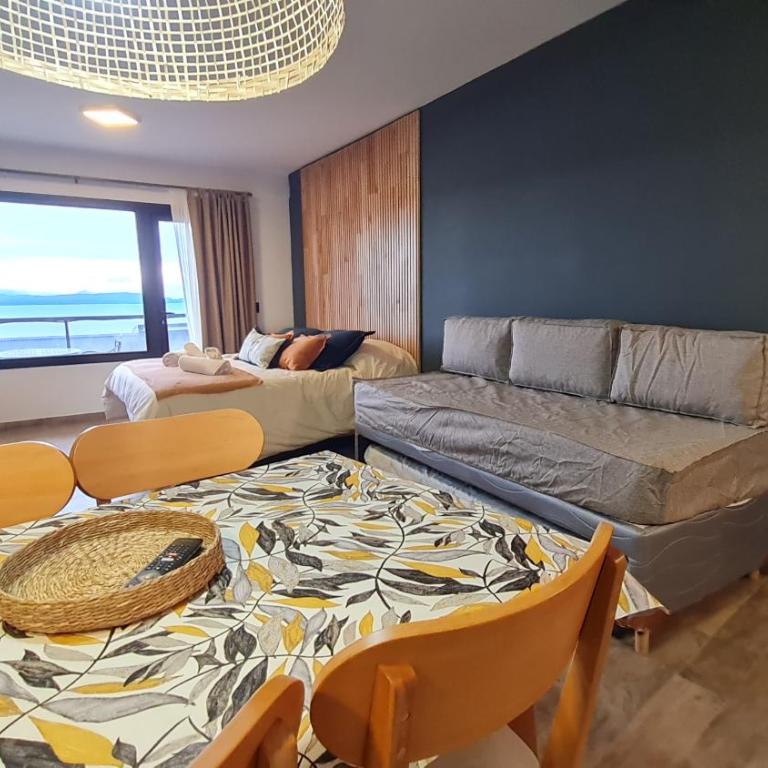 Suizo 4 con espectacular Vista al Lago - Estudio Familiar - 5