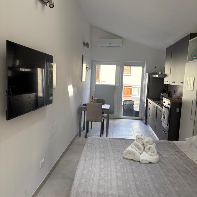 Tominettihome - Appartamento Monolocale con 1 Letto Matrimoniale - 18