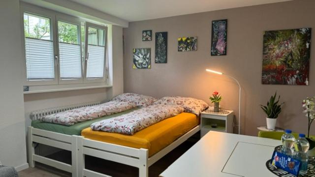 HEART Studio Visp Zentrum I ruhig I Single I Paare I Küche - Deluxe Studio mit Doppelbett - 4