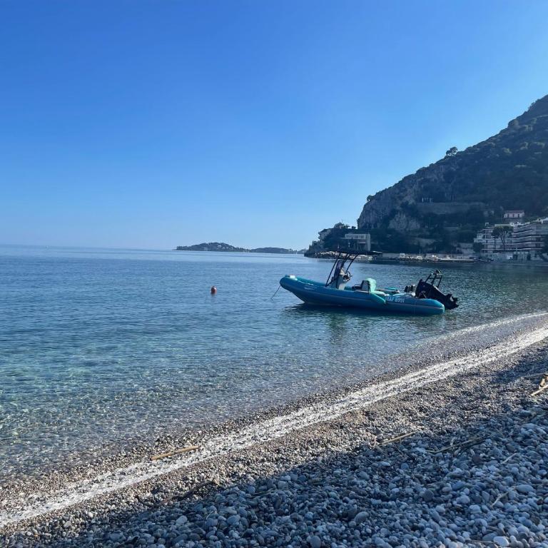 Ezevacances Studio Capuccino vue mer 5 mn plage 7 mn gare Wifi - Studio with Sea View - 26