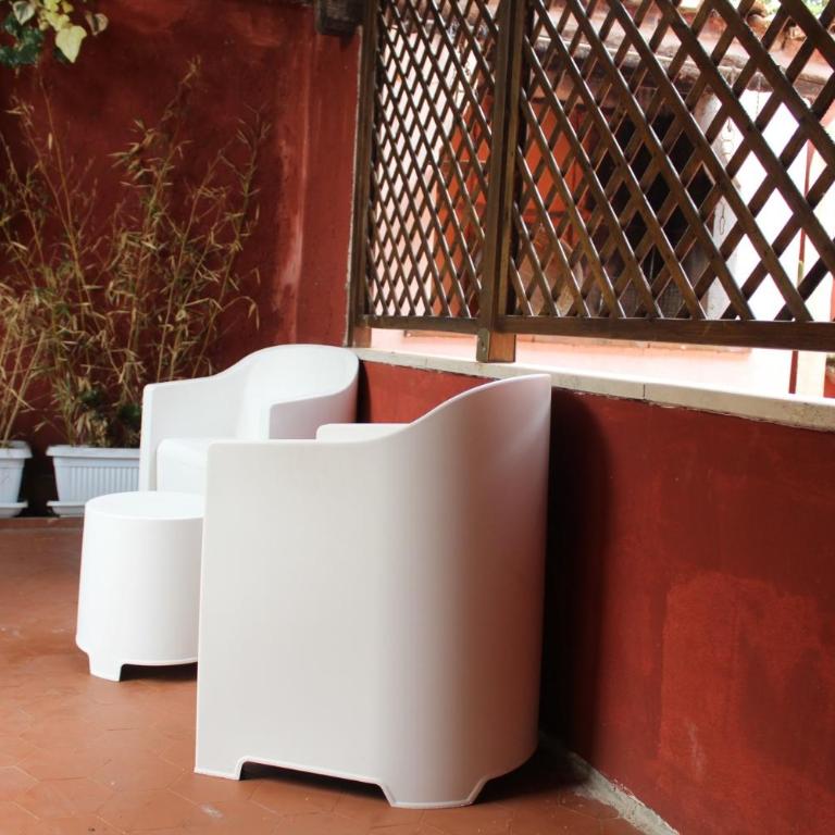 La Torre Rossa Guest House - Camera Matrimoniale con Patio - 4