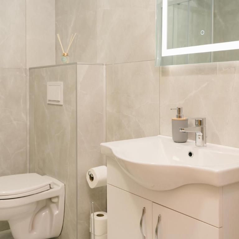 LA PERLA apartments 16 - One-Bedroom Apartment - 8