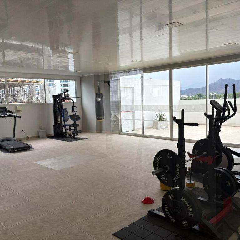 Moderno apartamento en Playa Salguero - Three-Bedroom Apartment with View - 24
