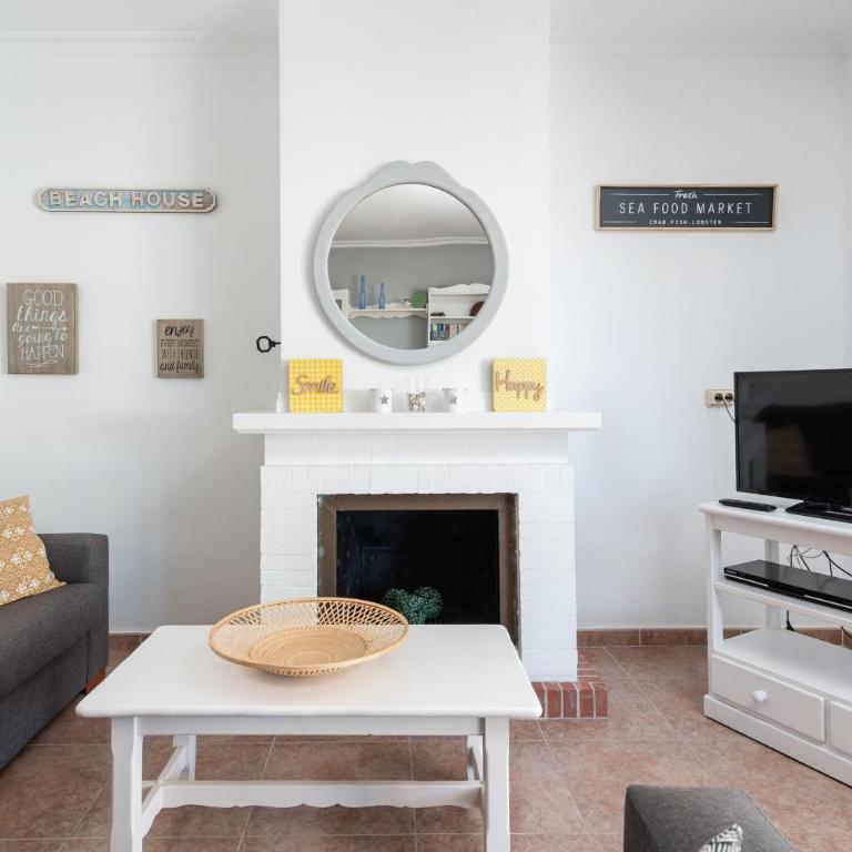 Sunset Village - Three-Bedroom House - 9