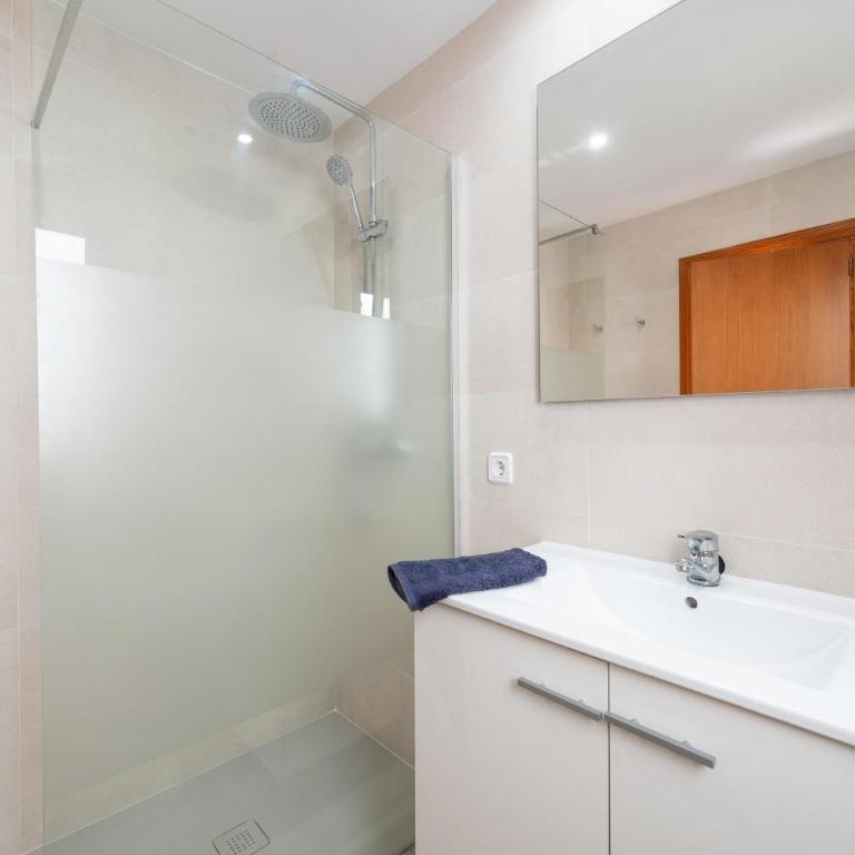 Sunset Village - Three-Bedroom House - 30