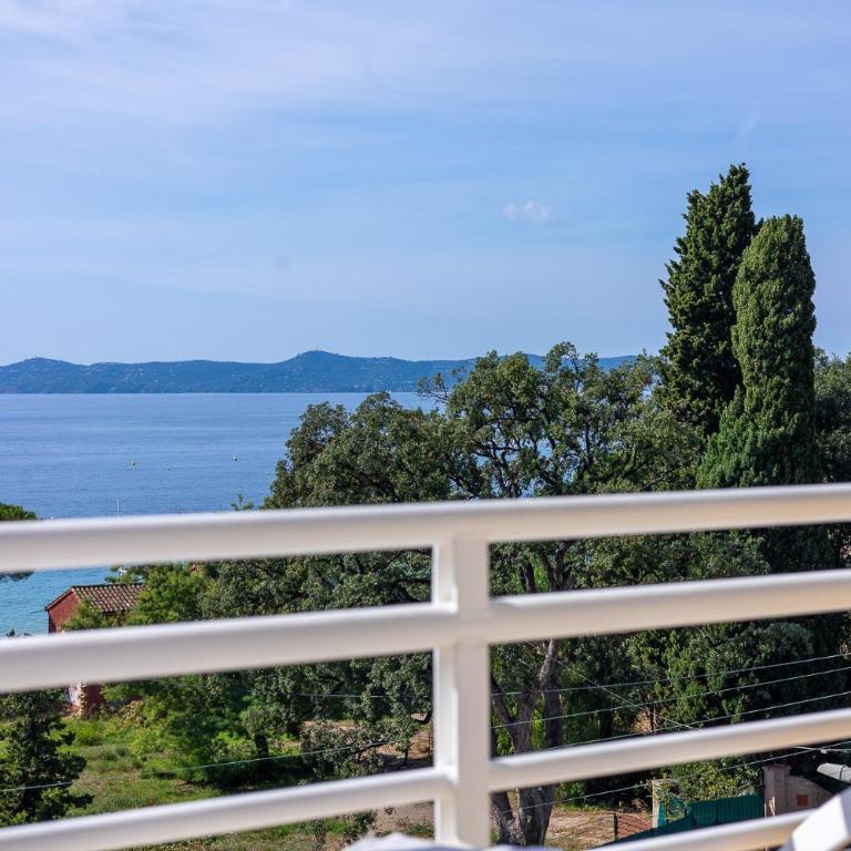 Cap Nègre Hôtel - Chambre Double avec Balcon - Vue Partielle sur Mer - 5