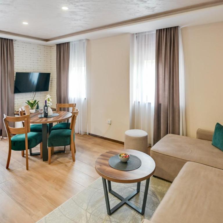 Forest 7 - One-Bedroom Apartment - 11