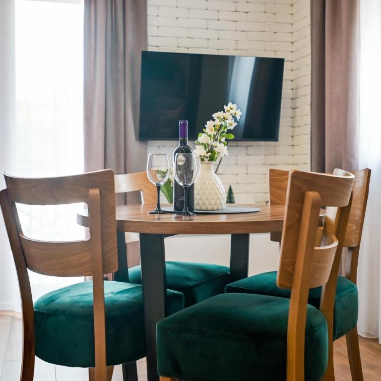 Forest 7 - One-Bedroom Apartment - 13