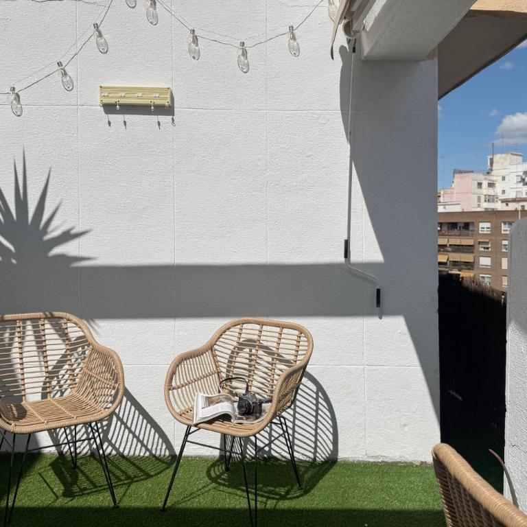 SingularStays Plaza Andújar - Two-Bedroom Apartment with Terrace - 9