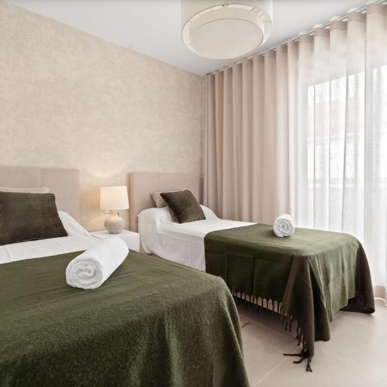 Amazing 3 bedroom Penthouse Great views RDR482 - Three-Bedroom Deluxe Apartment - 20