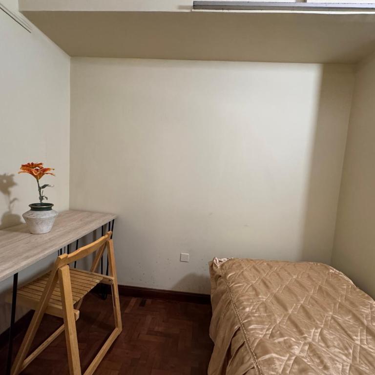 Departamento 2 dormitorios frente a la plaza en pleno centro - Apartamento de 2 dormitorios - 2