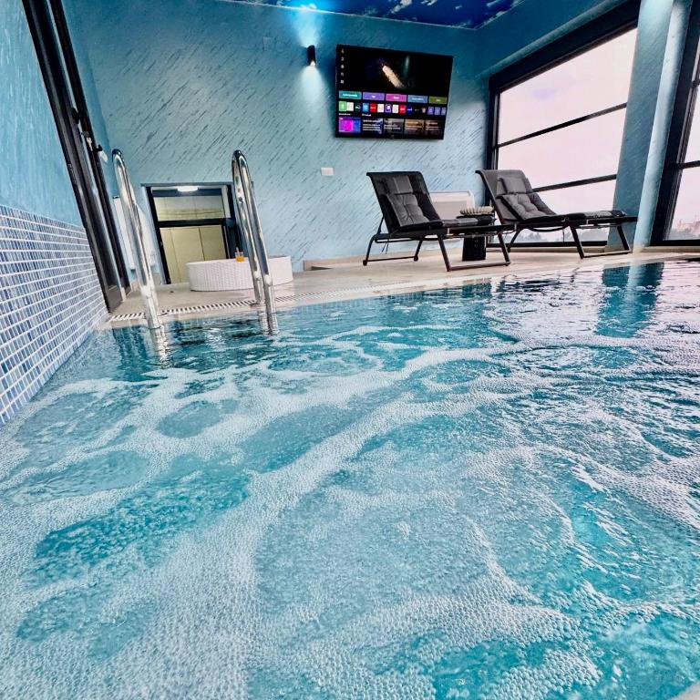 S-Penthouse - Two-Bedroom Superior Apartment - 11