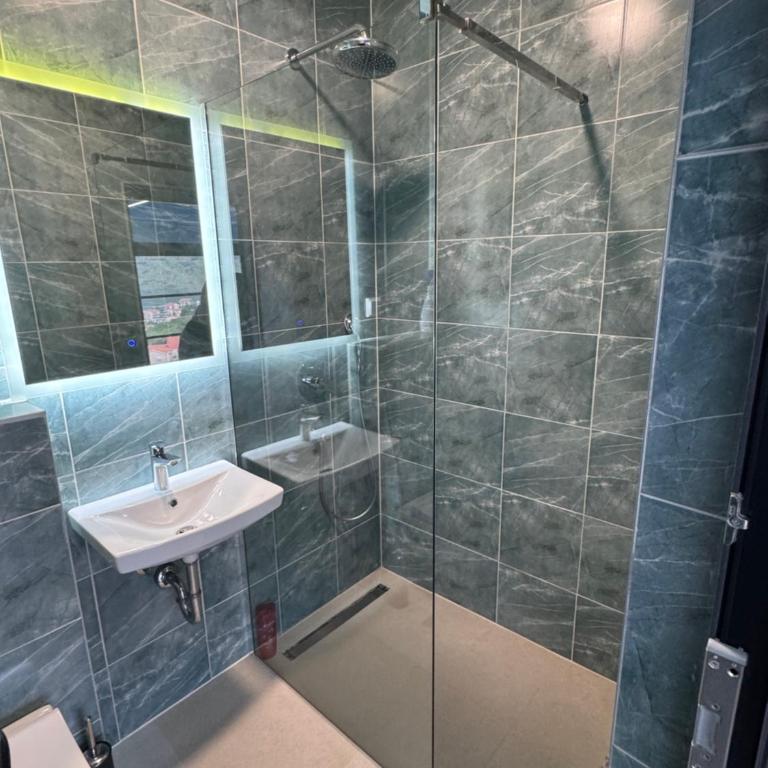 S-Penthouse - Two-Bedroom Superior Apartment - 34
