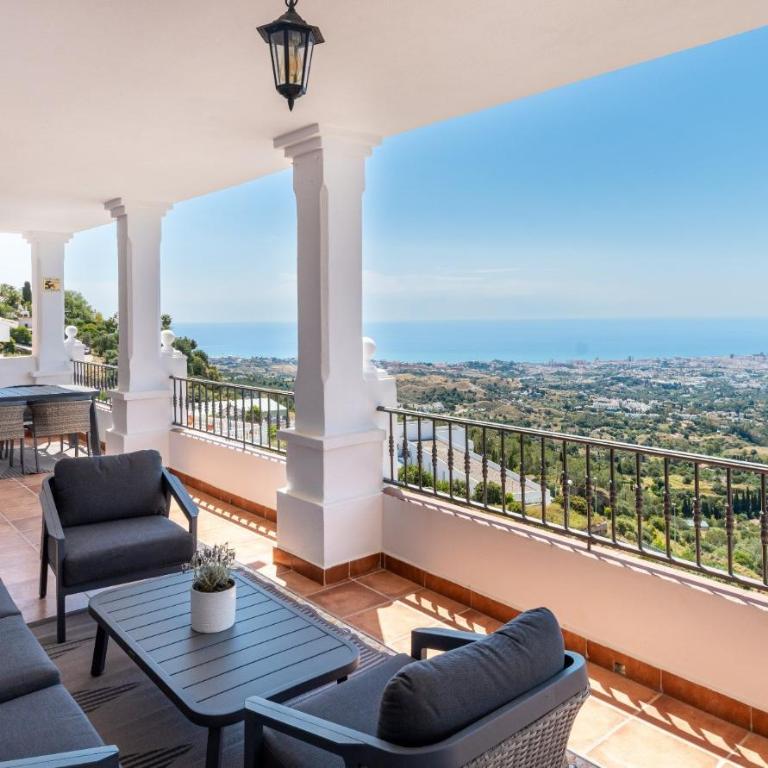 Luxurious & Elegant 3-bed apartment - Mijas Pueblo - Apartamento Deluxe de 3 dormitorios - 1