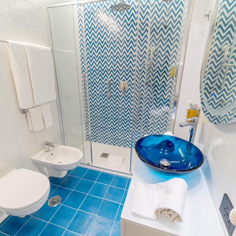 Hotel Cristina - Classic Quadruple Room - 3