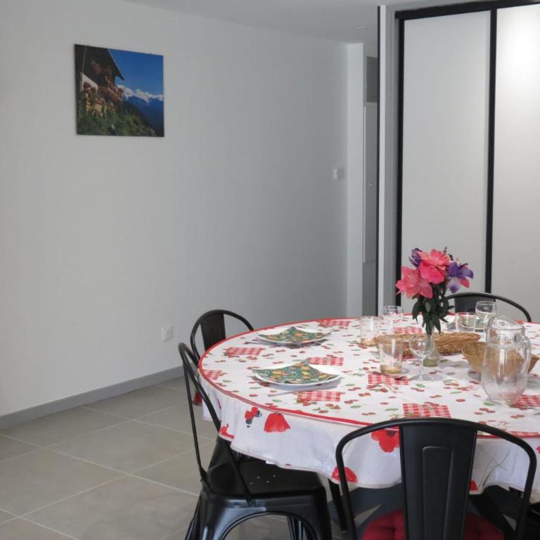 Apartment 3 BR Large Balcony & View - Apartment - 8