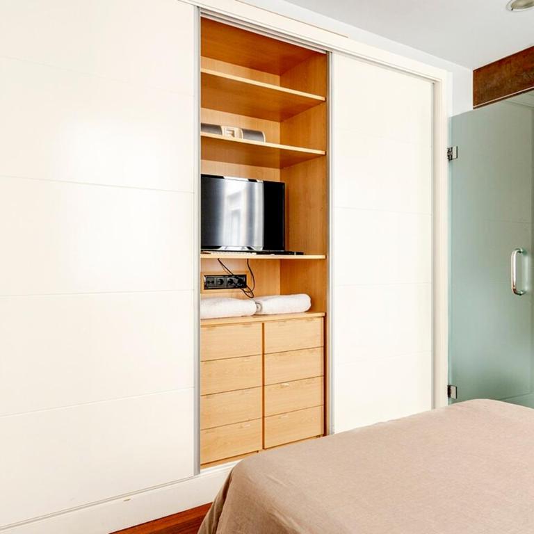 Two Artists in Chueca - Luxury BR with En-suite Bath - Habitación Doble Deluxe con ducha - 5