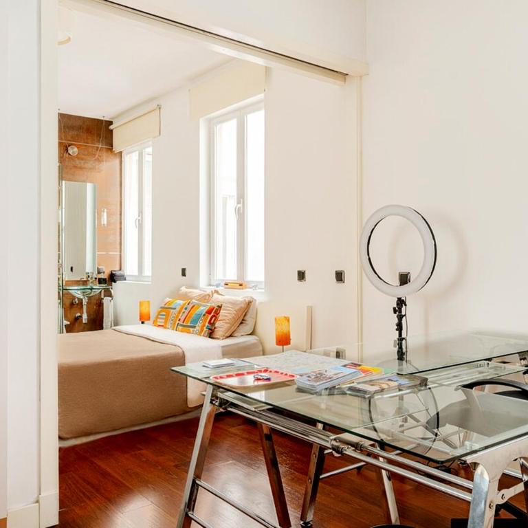 Two Artists in Chueca - Luxury BR with En-suite Bath - Habitación Doble Deluxe con ducha - 2