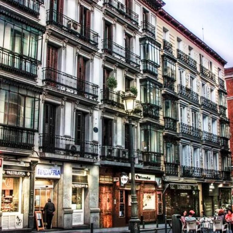 Two Artists in Chueca - Luxury BR with En-suite Bath - Habitación Doble Deluxe con ducha - 6