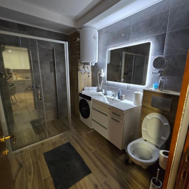 Moja Mona - One-Bedroom Apartment - 2