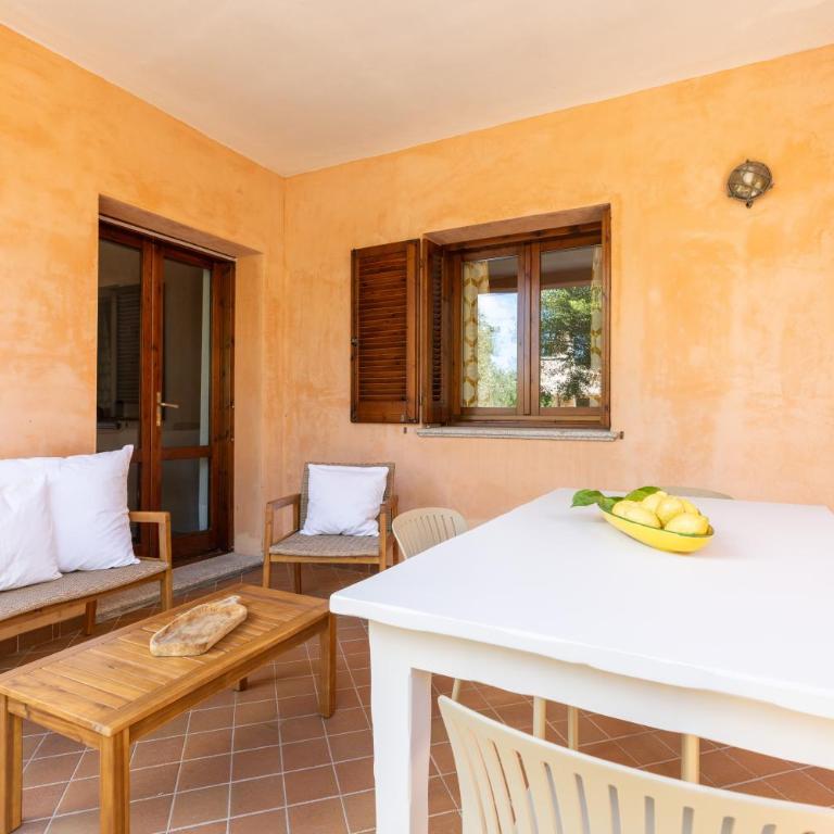 SPLENDIDO APPARTAMENTO SAN TEODORO La Suaredda - Two-Bedroom Apartment - 12