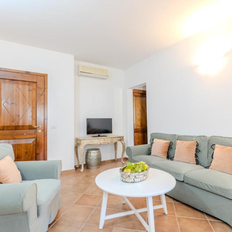 SPLENDIDO APPARTAMENTO SAN TEODORO La Suaredda - Two-Bedroom Apartment - 22