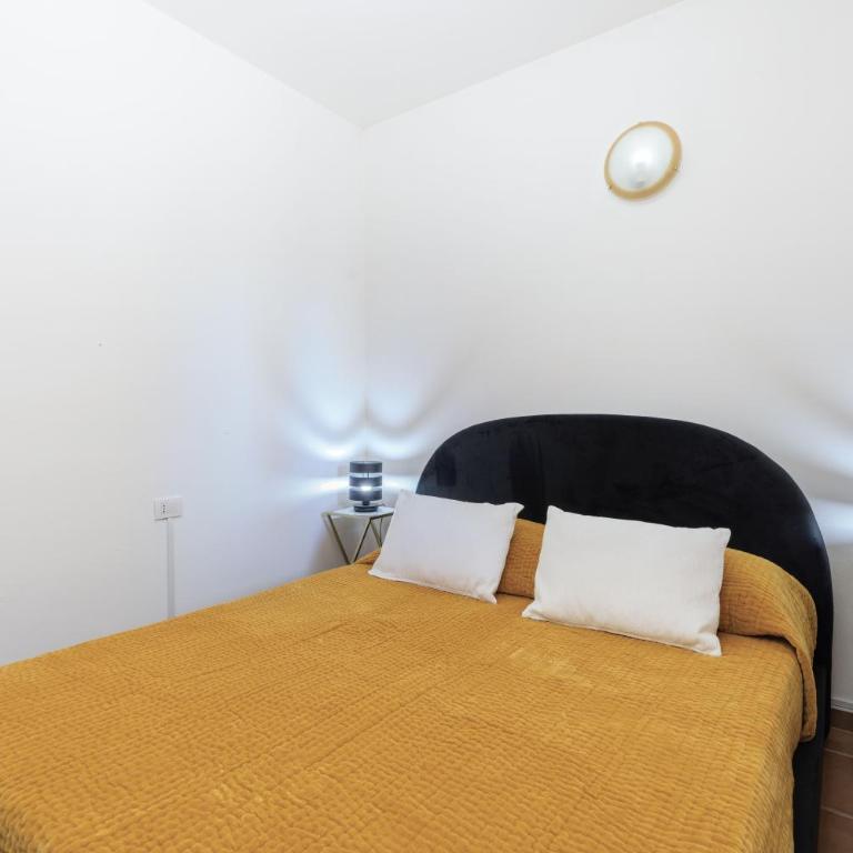 SPLENDIDO APPARTAMENTO SAN TEODORO La Suaredda - Two-Bedroom Apartment - 23