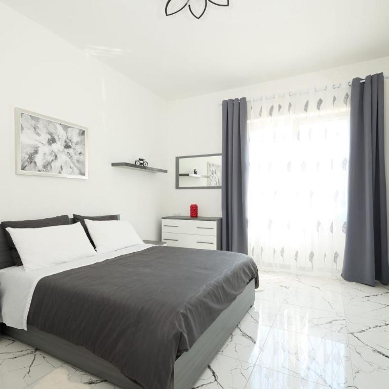 Free Parking Elmi - due passi dal Lago Maggiore - Appartamento con 1 Camera da Letto - 10