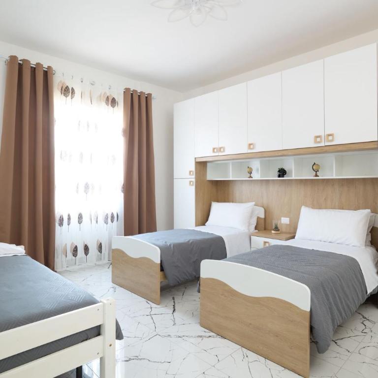 Free Parking Elmi - due passi dal Lago Maggiore - Appartamento con 2 Camere da Letto - 11