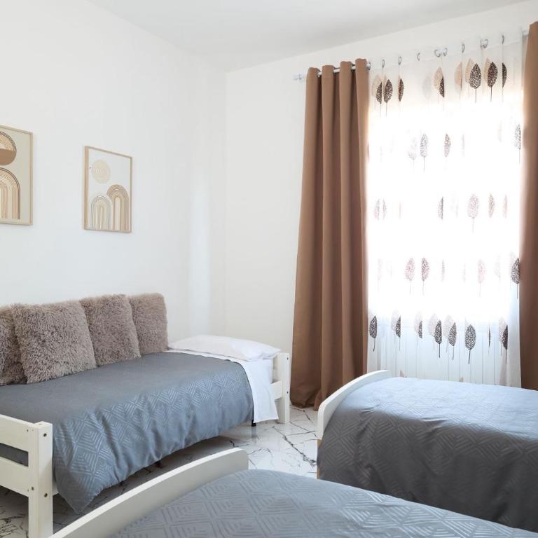 Free Parking Elmi - due passi dal Lago Maggiore - Appartamento con 2 Camere da Letto - 24