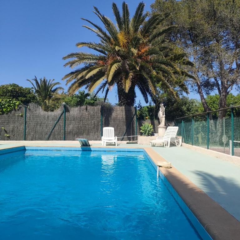 Le Mas de la Palmeraie - Mas 3 dans propriété privée au calme avec piscine et tennis - Maison 2 Chambres - 2